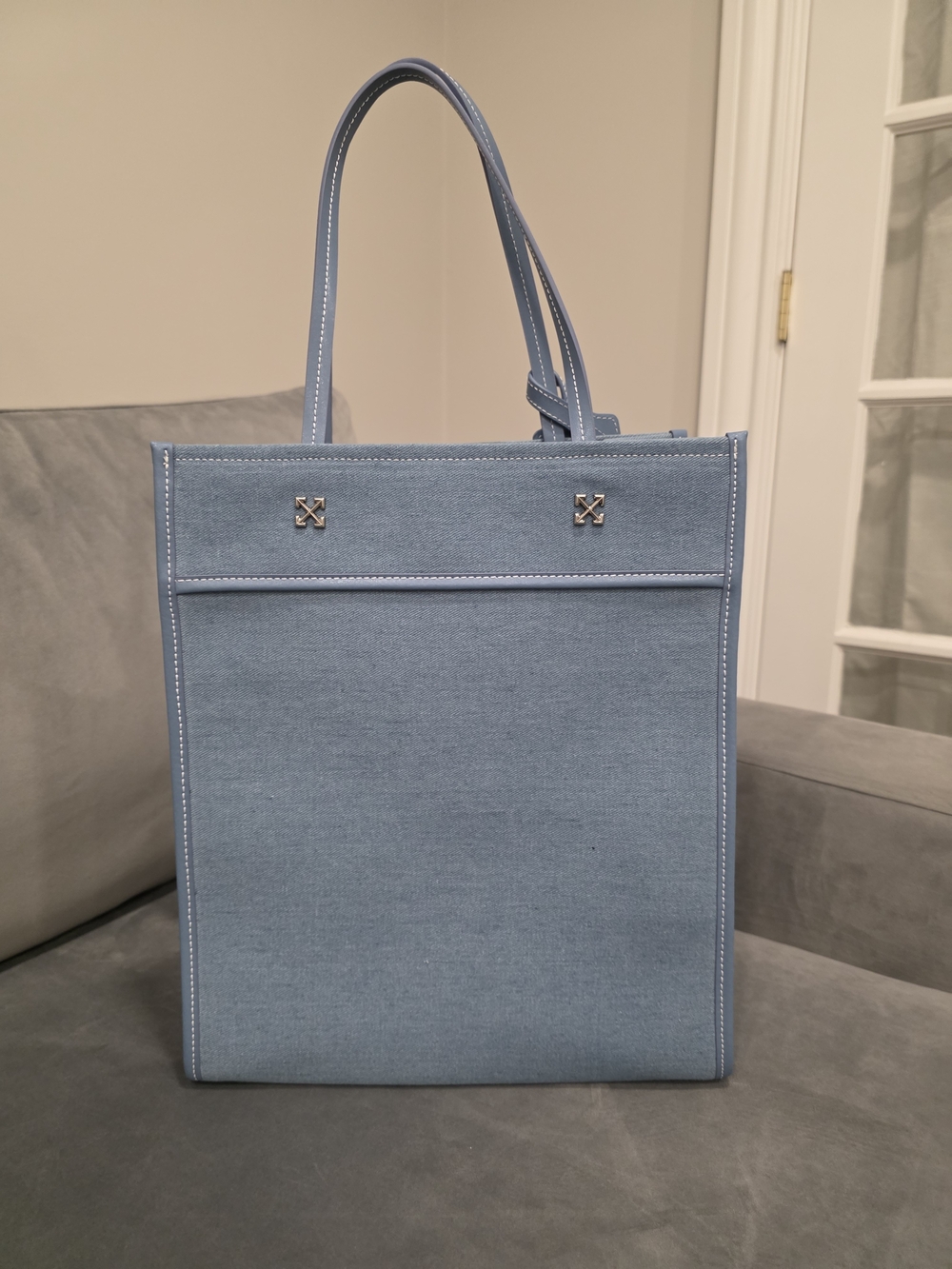 NWT OFF WHITE Large Boxy Tote Bag - Picture 2 of 5